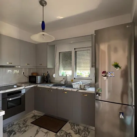 Victoria House Polýgyros