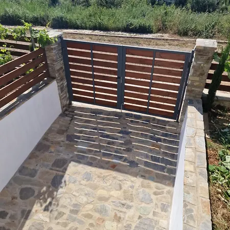 Victoria House * Polýgyros