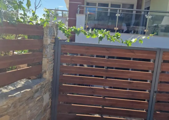 Victoria House Villa *