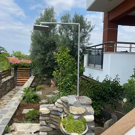 Victoria House Villa *