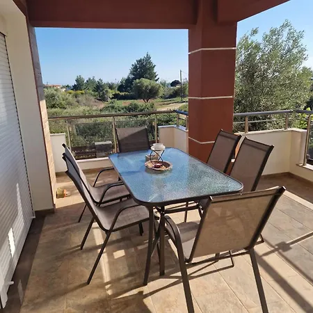 Victoria House Villa Polýgyros