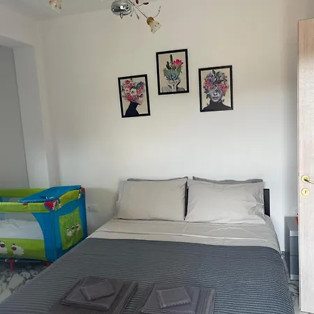 Victoria House Villa Polýgyros